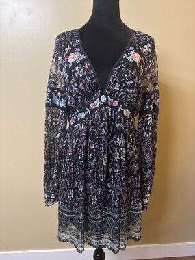 Free People Black Floral Embriodered V-Neck Long Sleeve Dress